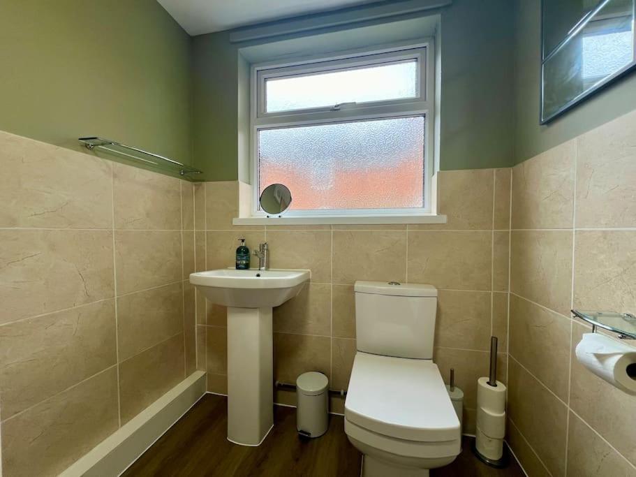 Apartmán The Rose- Grd Floor, 2-5 Beds, Smarttv, Uni, Tram, M250 Fibre Nottingham Exteriér fotografie