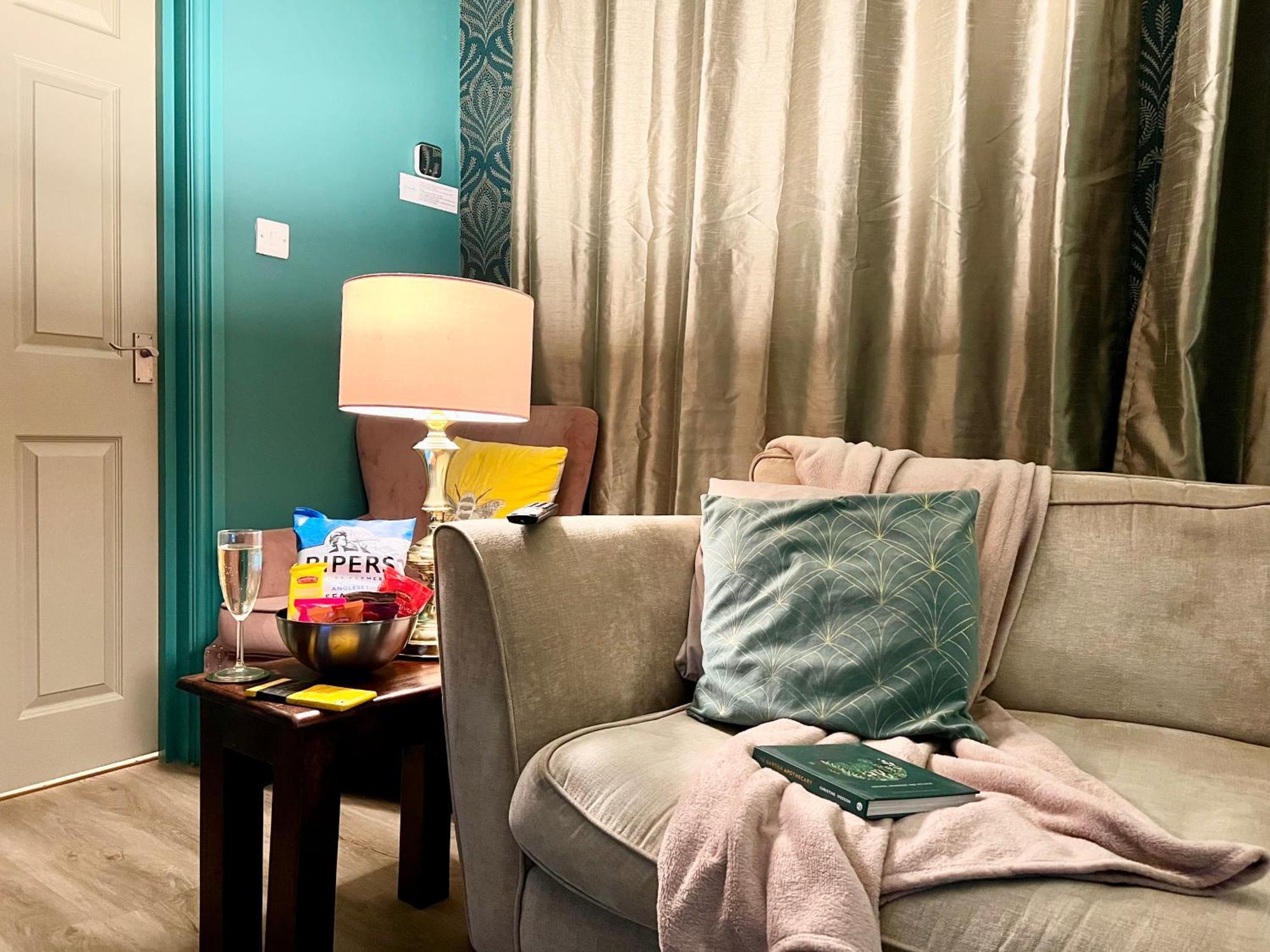 Apartmán The Rose- Grd Floor, 2-5 Beds, Smarttv, Uni, Tram, M250 Fibre Nottingham Exteriér fotografie